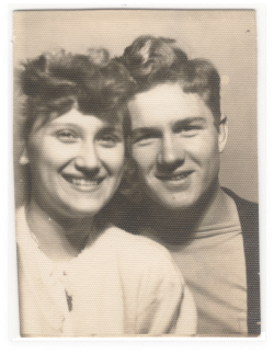 Black and white photo of a happy couple.